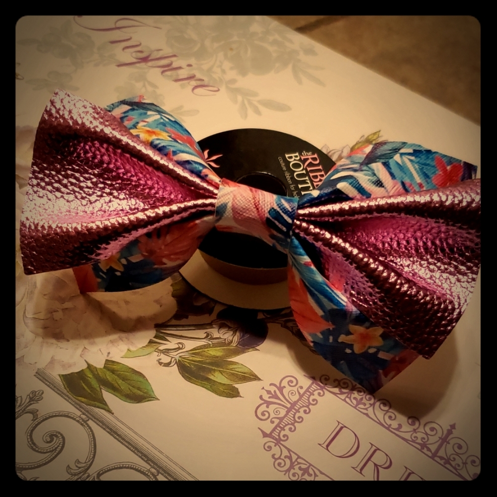 ❤❤‼FAUX LEATHER GIRLS HAIRBOW‼❤ TROPICAL PRINT ‼‼‼